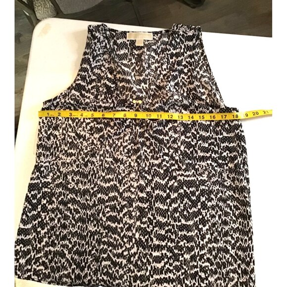 MICHAEL KORS- WOMENS BLACK/WHITE LIGHT WEIGHT BLOUSE SIZE MEDIUM - Picture 4 of 6
